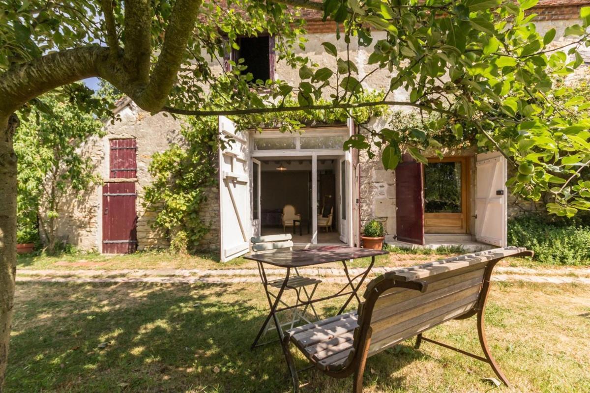 Bed and Breakfast La Thibaude - Livry Livry  Exteriér fotografie