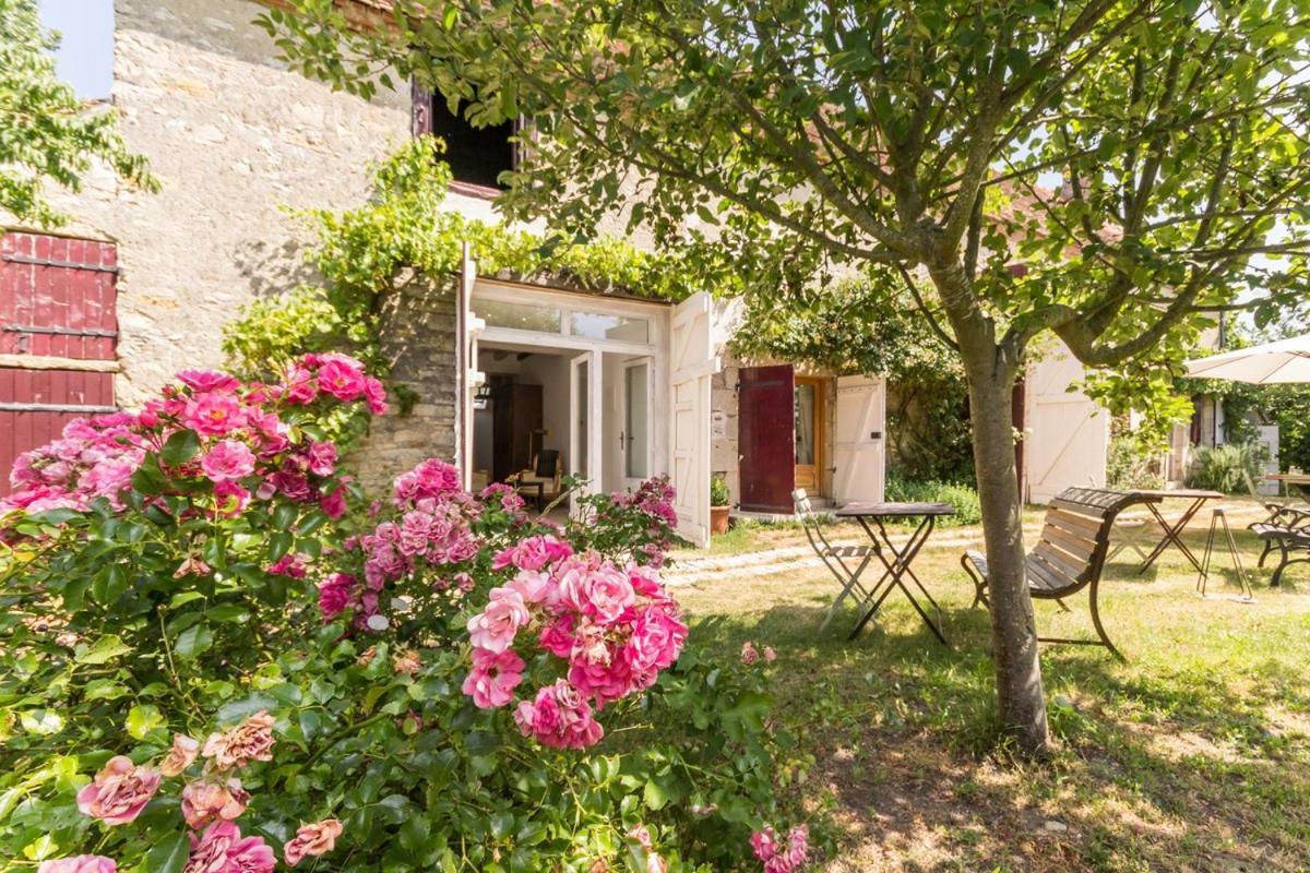 Bed and Breakfast La Thibaude - Livry Livry  Exteriér fotografie